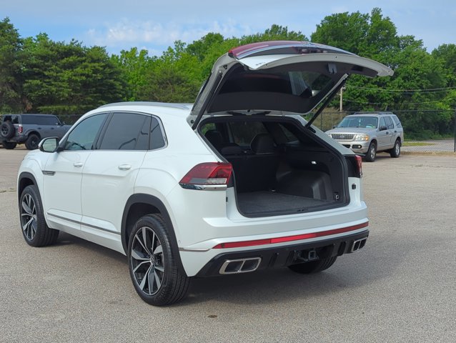 Used 2025 Volkswagen Atlas Cross Sport SEL Premium R-Line AWD/4WD image 9