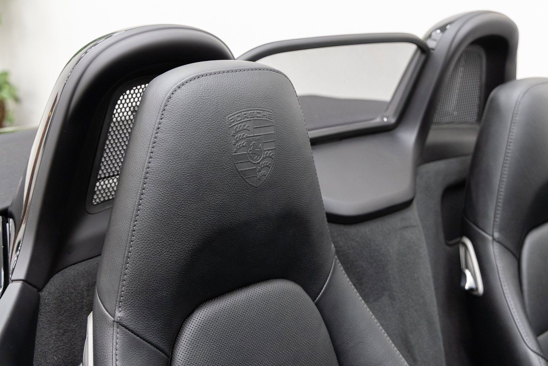 Used 2016 Porsche Boxster Black Edition image 24