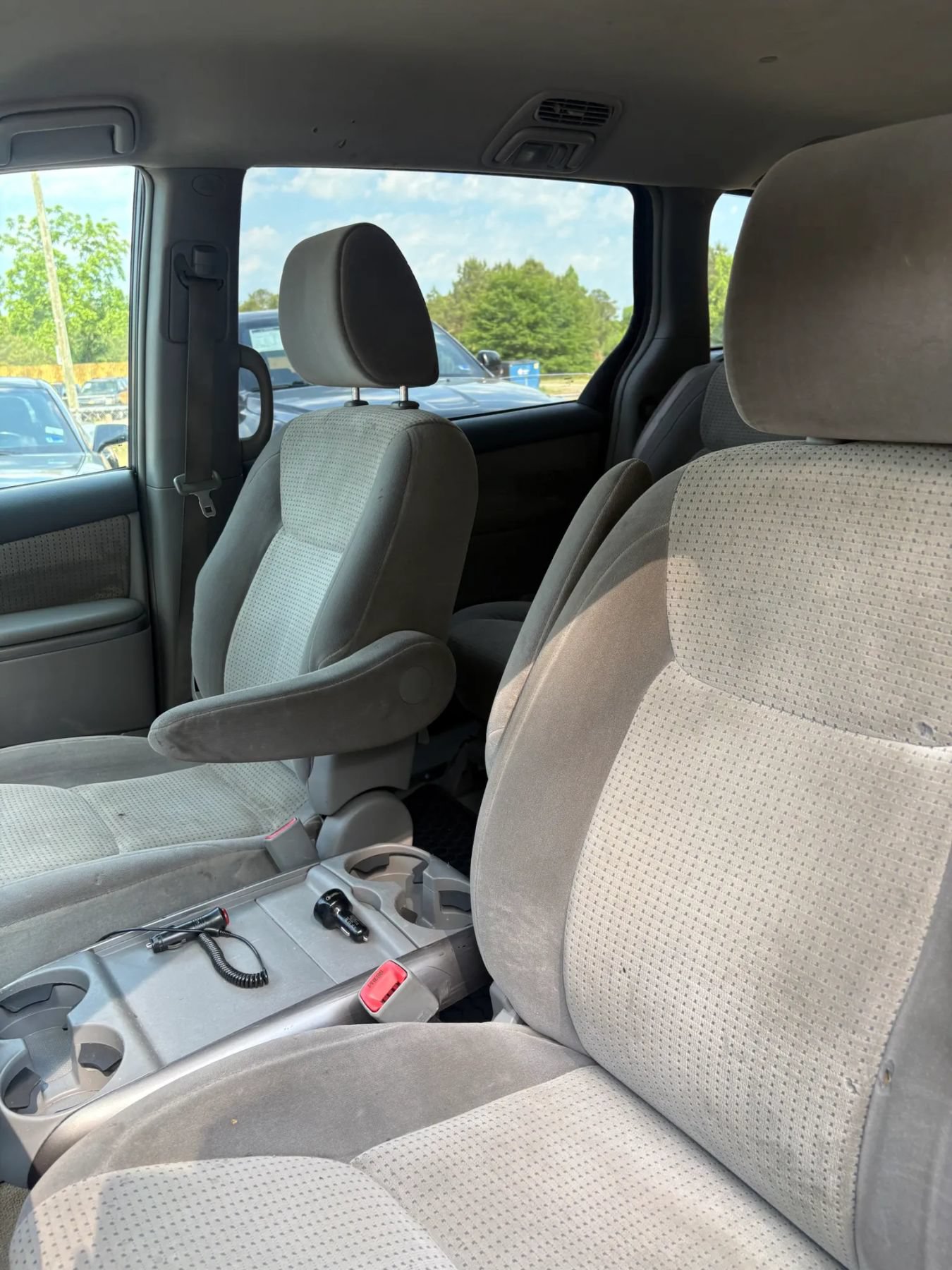 Used 2010 Toyota Sienna LE FWD image 12