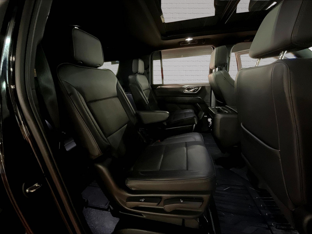 Used 2023 GMC Yukon XL Denali AWD/4WD image 25