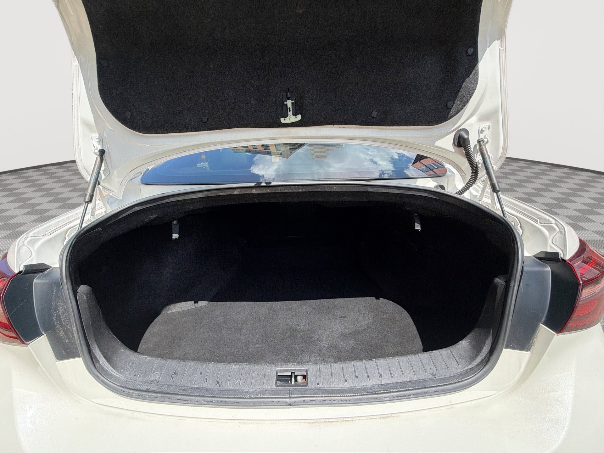 Used 2018 INFINITI Q50 Red Sport 400 RWD image 22