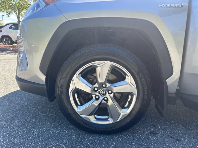 Used 2021 Toyota RAV4 Limited AWD/4WD image 25