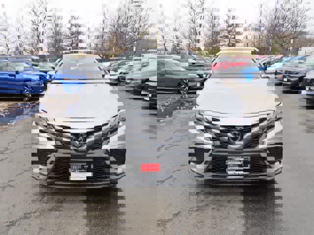 Used 2023 Toyota Camry SE image 6