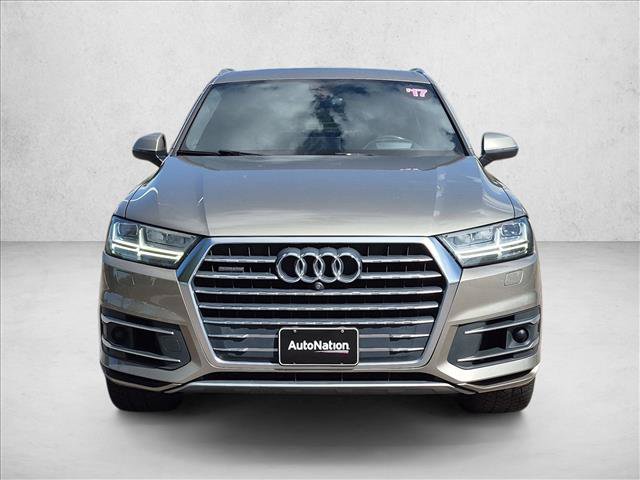 Used 2017 Audi Q7 3.0T Prestige AWD/4WD image 2
