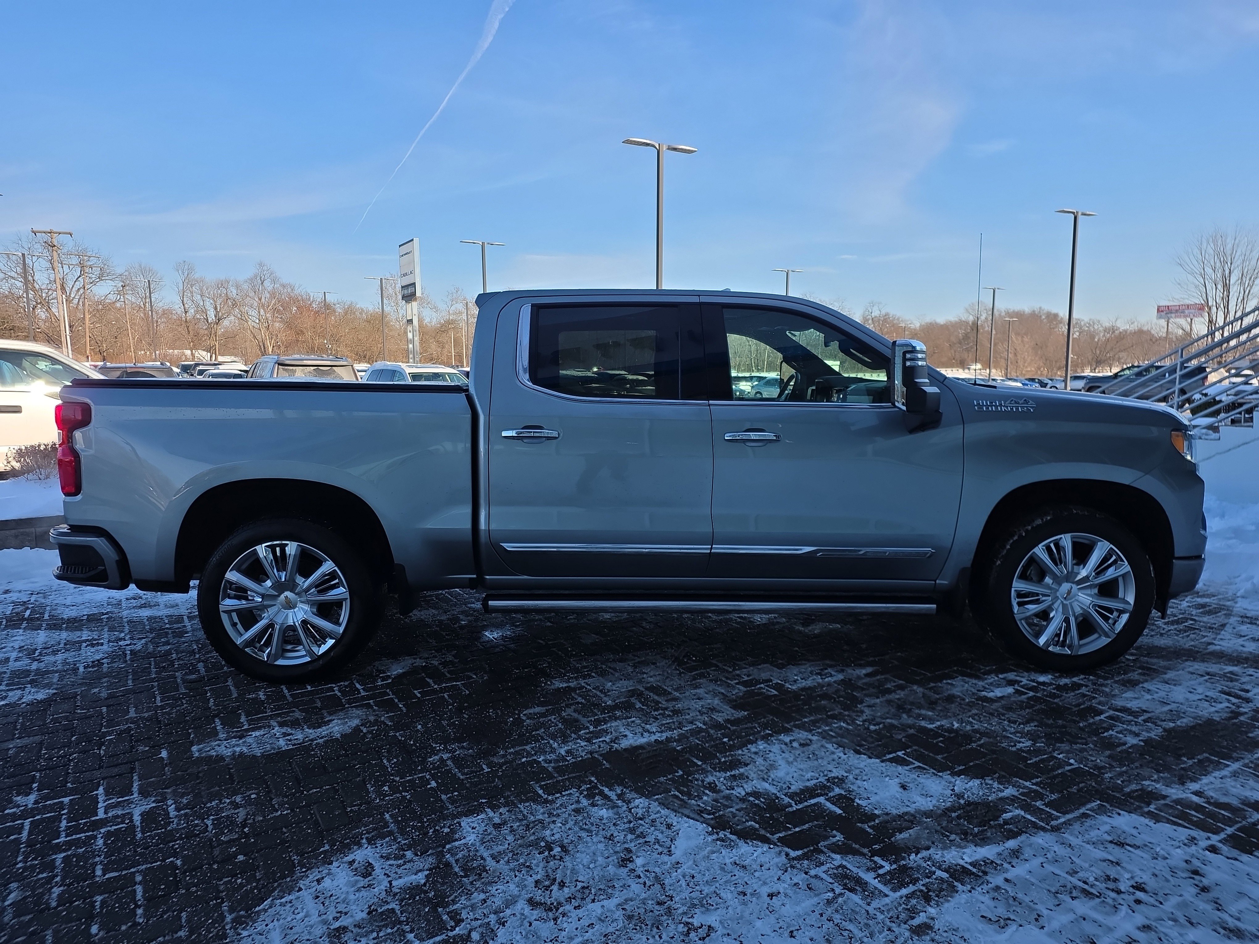 Used 2024 Chevrolet Silverado 1500 High Country w/ High Country Premium Package image 7
