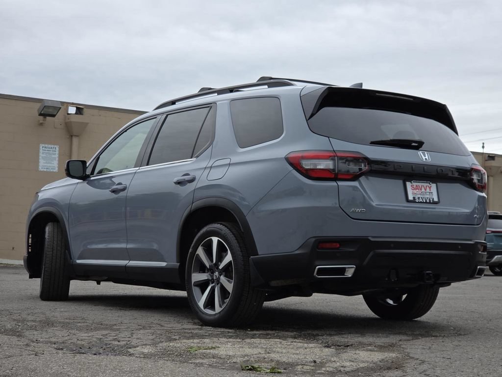 Used 2024 Honda Pilot Elite image 21