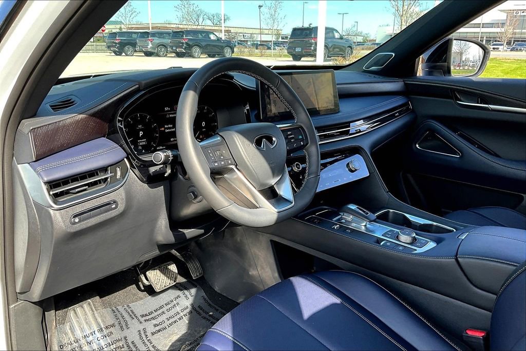 Certified 2026 INFINITI QX60 Sport w/ Dark Cargo Package image 16