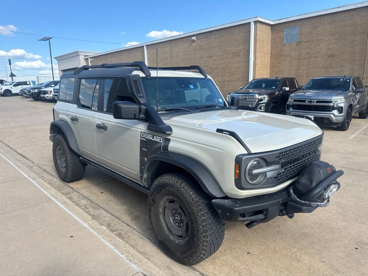 Used 2022 Ford Bronco Everglades AWD/4WD image 3