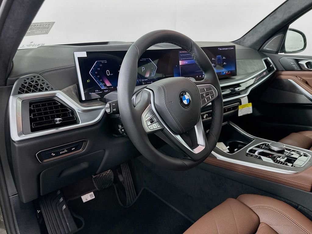 New 2026 BMW X7 xDrive40i w/ Premium Package image 9
