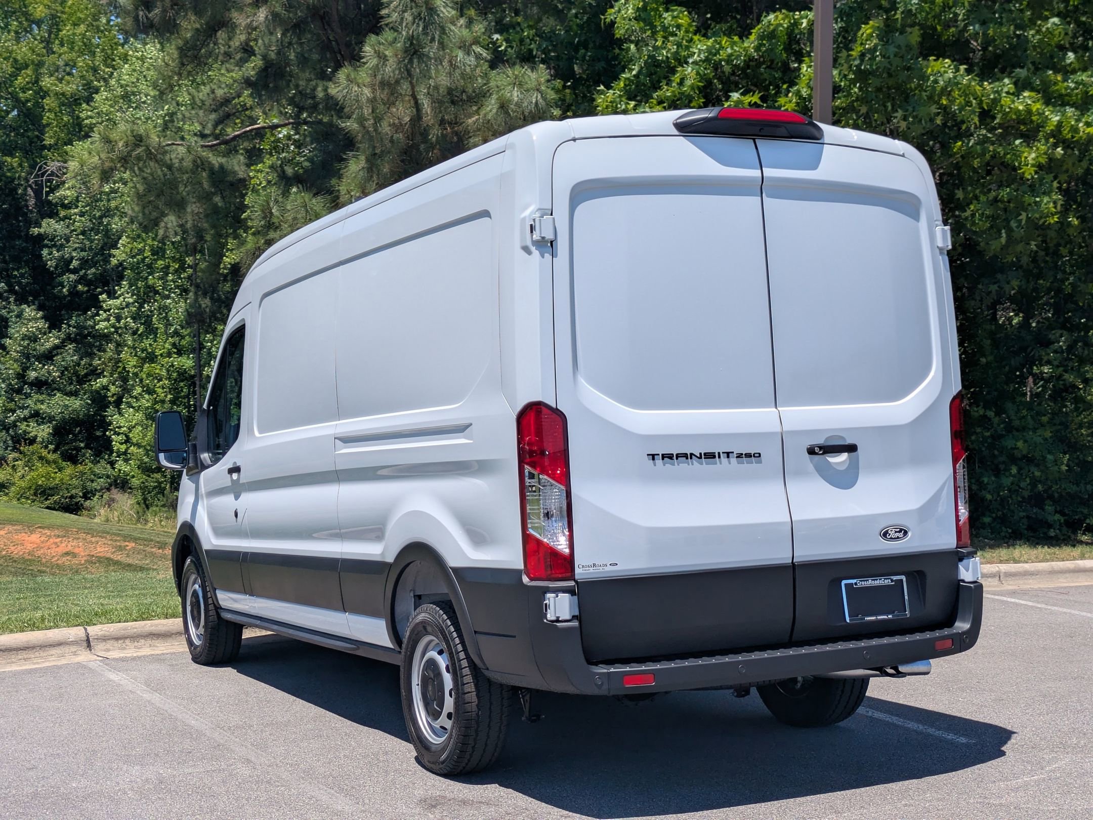 New 2026 Ford Transit 250 148 Medium Roof w/ Load Area Protection Package RWD image 5