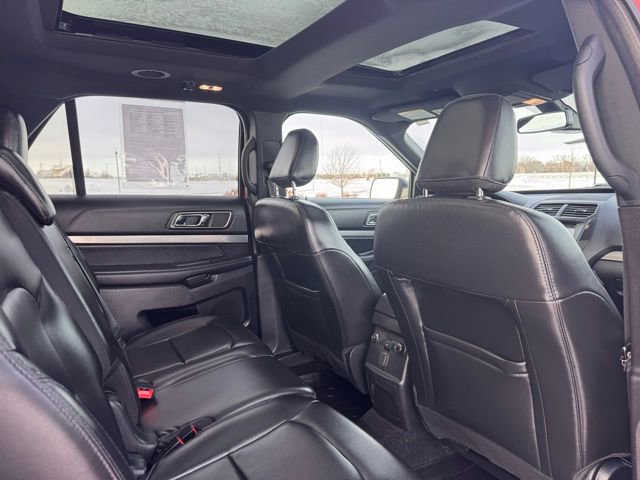 Used 2019 Ford Explorer XLT w/ Equipment Group 202A image 31