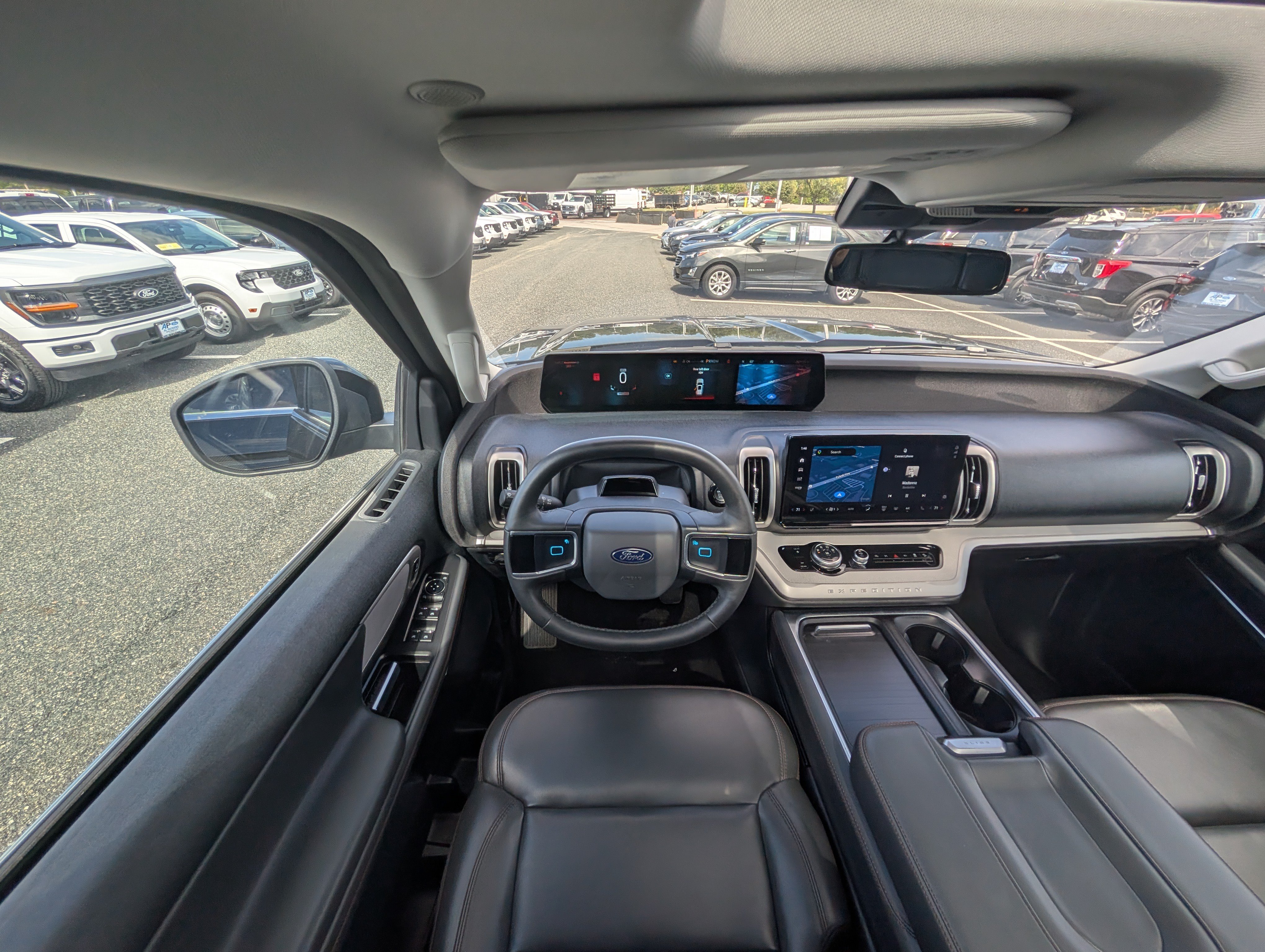 Certified 2025 Ford Expedition Active AWD/4WD image 25