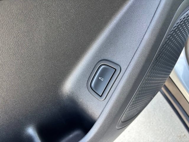 Certified 2024 Chevrolet Traverse LS AWD/4WD image 18