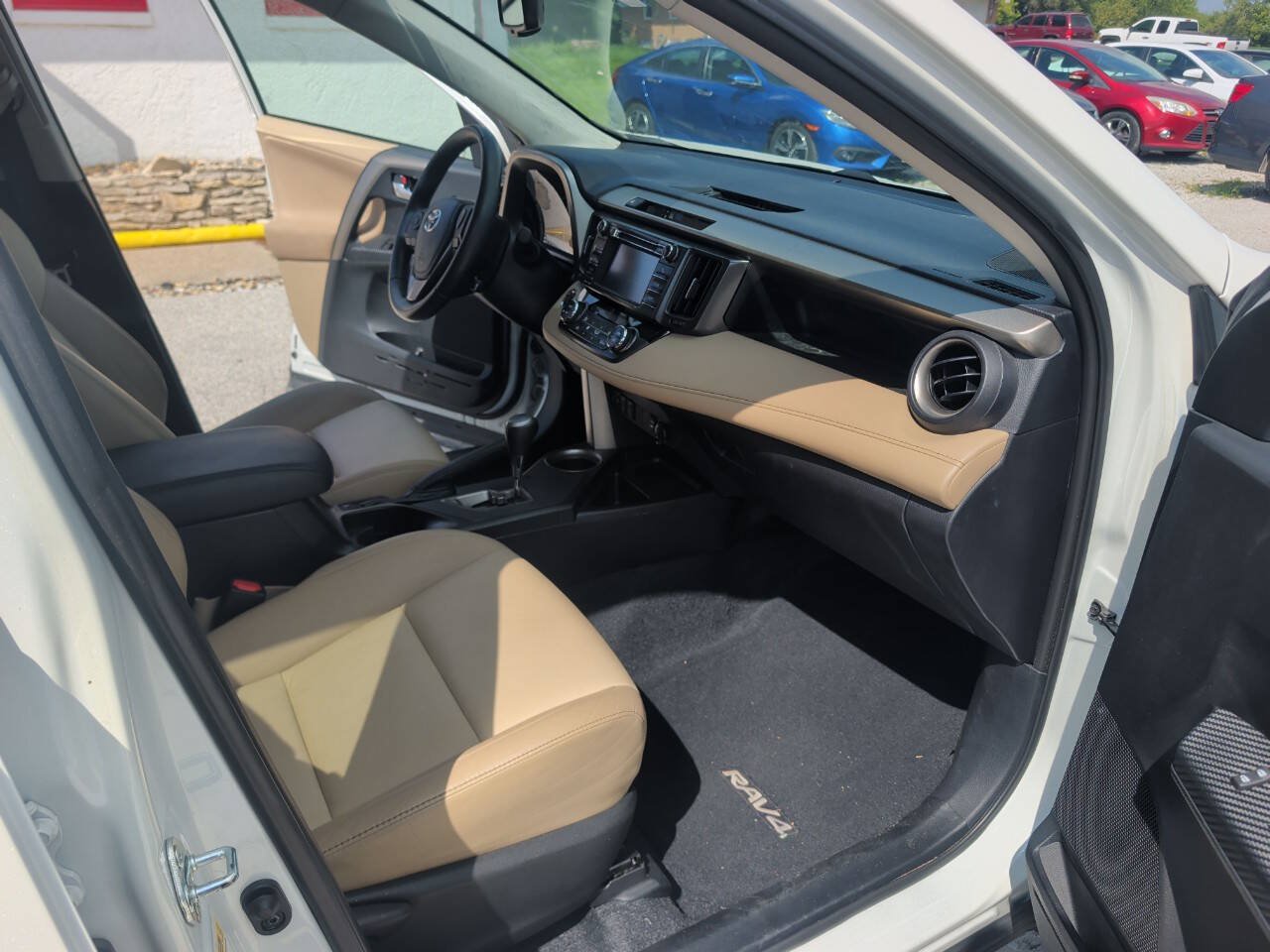 Used 2013 Toyota RAV4 Limited FWD image 23