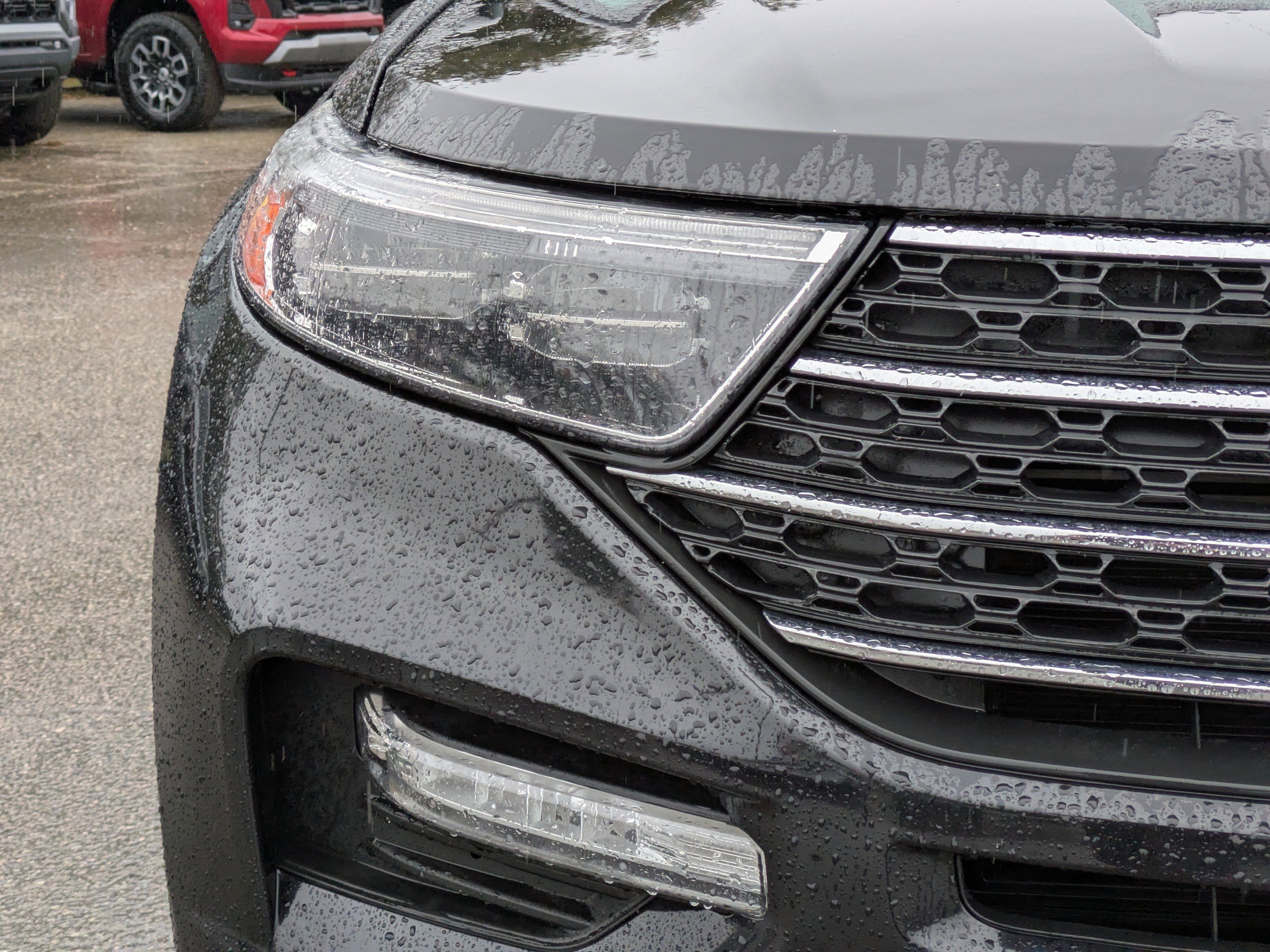 Used 2022 Ford Explorer XLT w/ Equipment Group 202A image 10