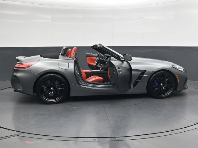 Used 2021 BMW Z4 M40i w/ Executive Package RWD image 37