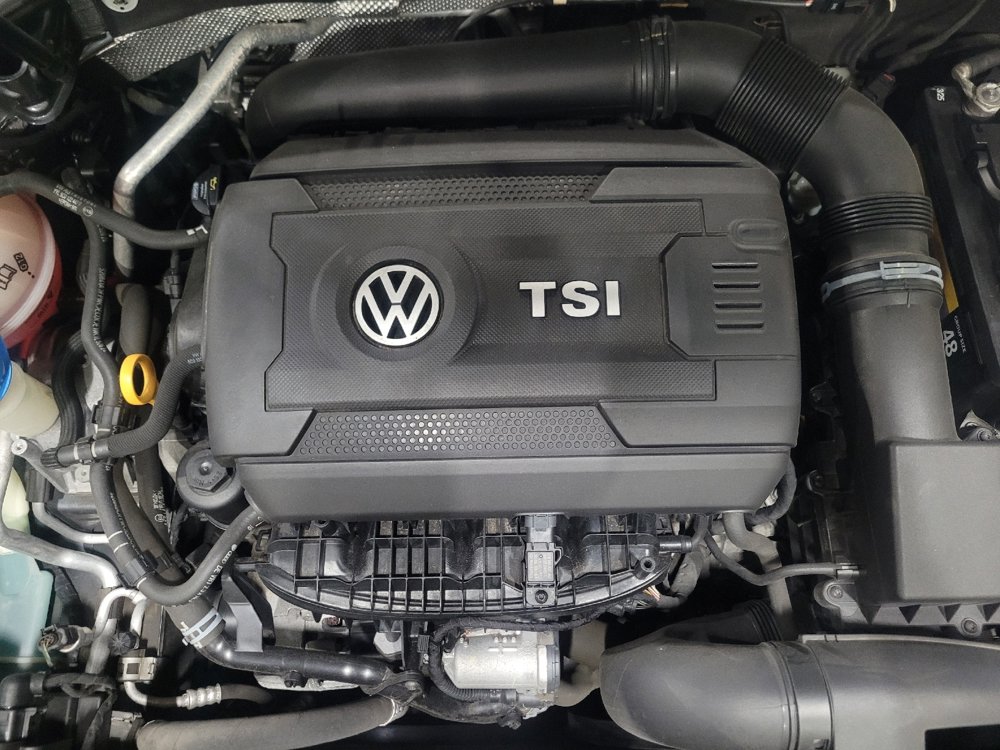 Used 2017 Volkswagen Passat 1.8T S FWD image 30
