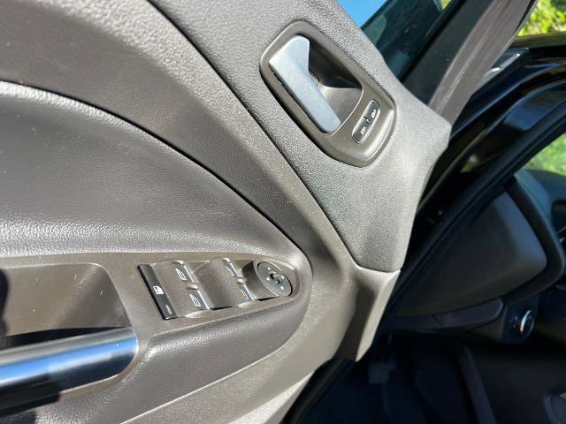 Used 2019 Ford Escape SE image 9