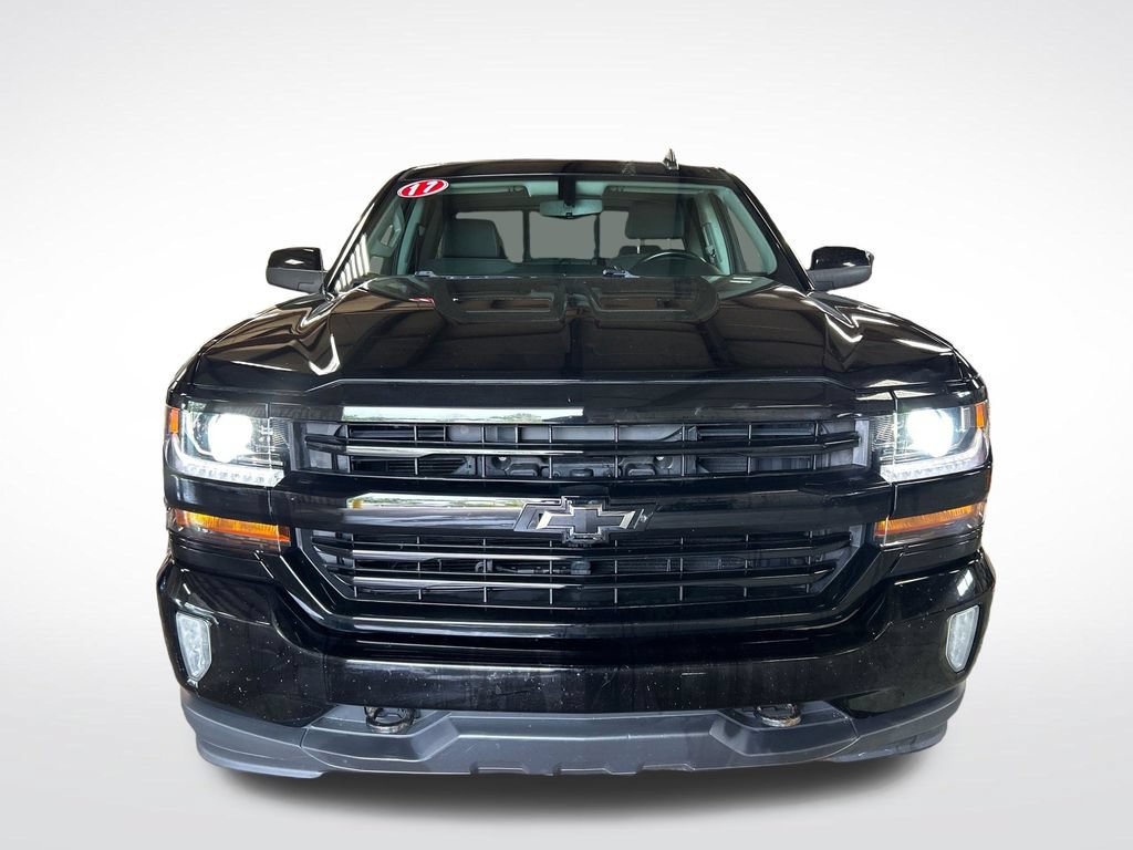 Used 2017 Chevrolet Silverado 1500 LT w/ Midnight Edition AWD/4WD image 9