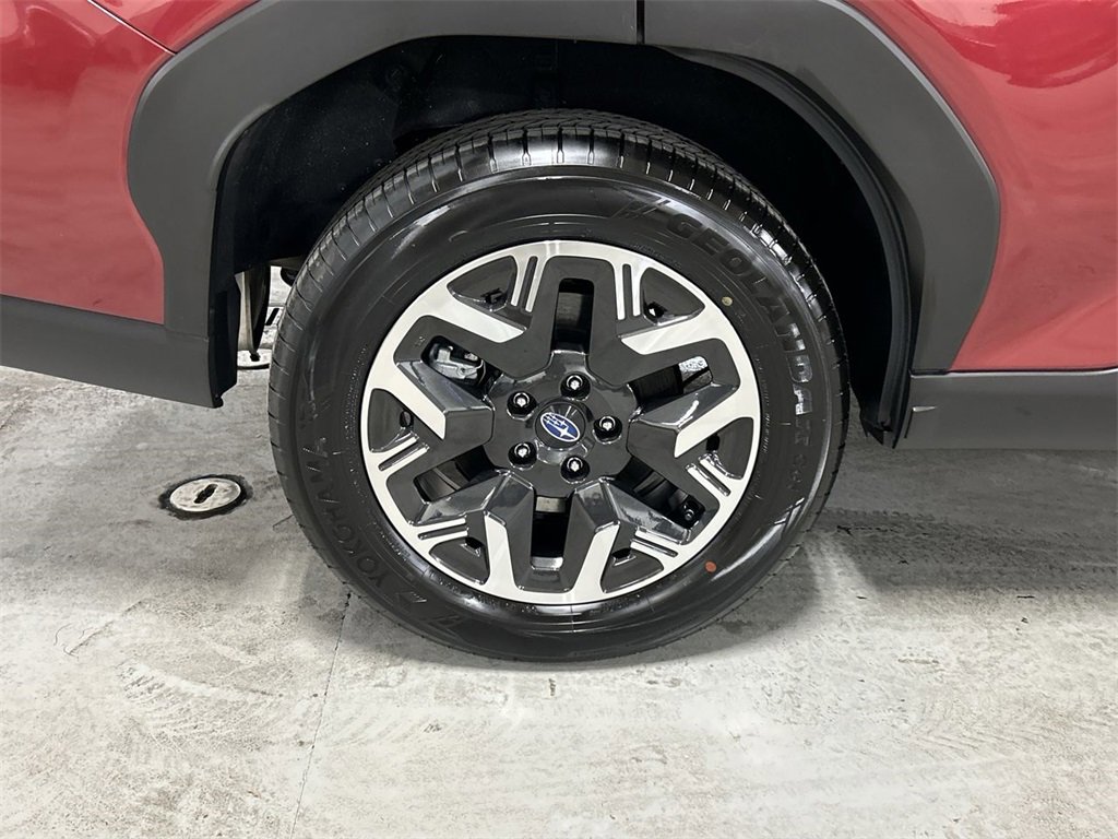 Certified 2025 Subaru Forester Premium image 12