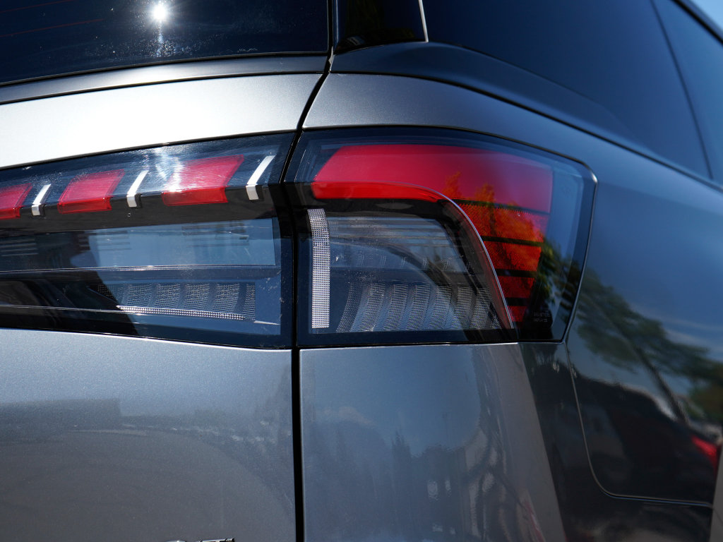 Certified 2026 INFINITI QX80 4WD image 11