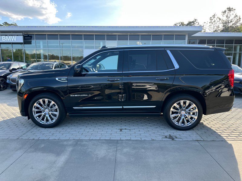 Used 2024 GMC Yukon Denali w/ Denali Reserve Package image 2
