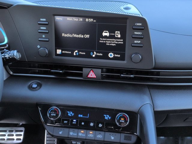 New 2026 Hyundai Elantra SEL Sport FWD image 17
