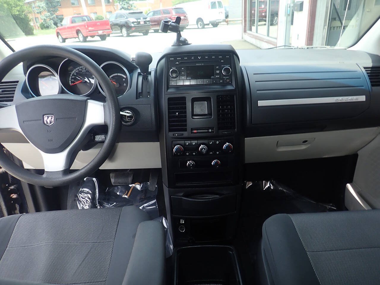 Used 2008 Dodge Grand Caravan SE FWD image 7