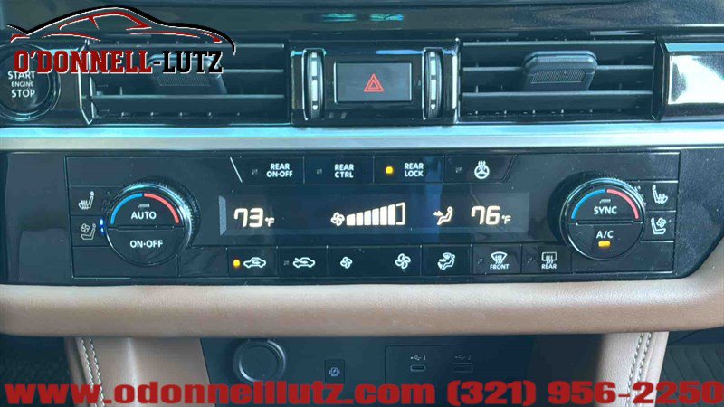 Used 2025 Nissan Pathfinder Platinum image 30