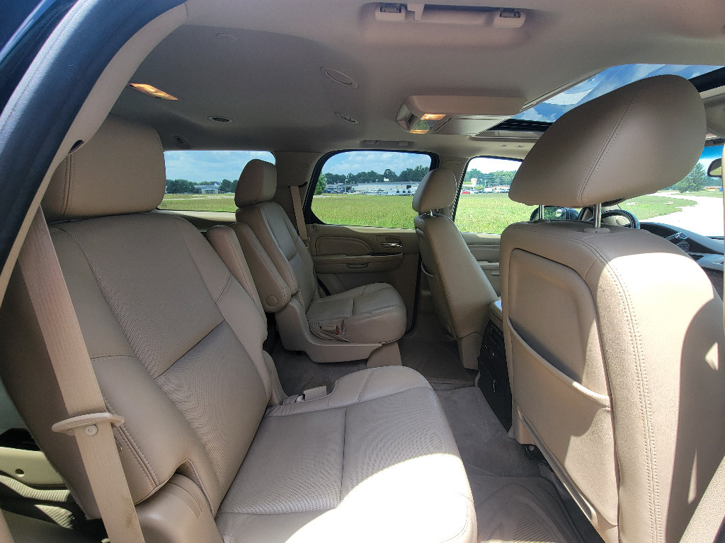 Used 2014 Cadillac Escalade Premium AWD/4WD image 33