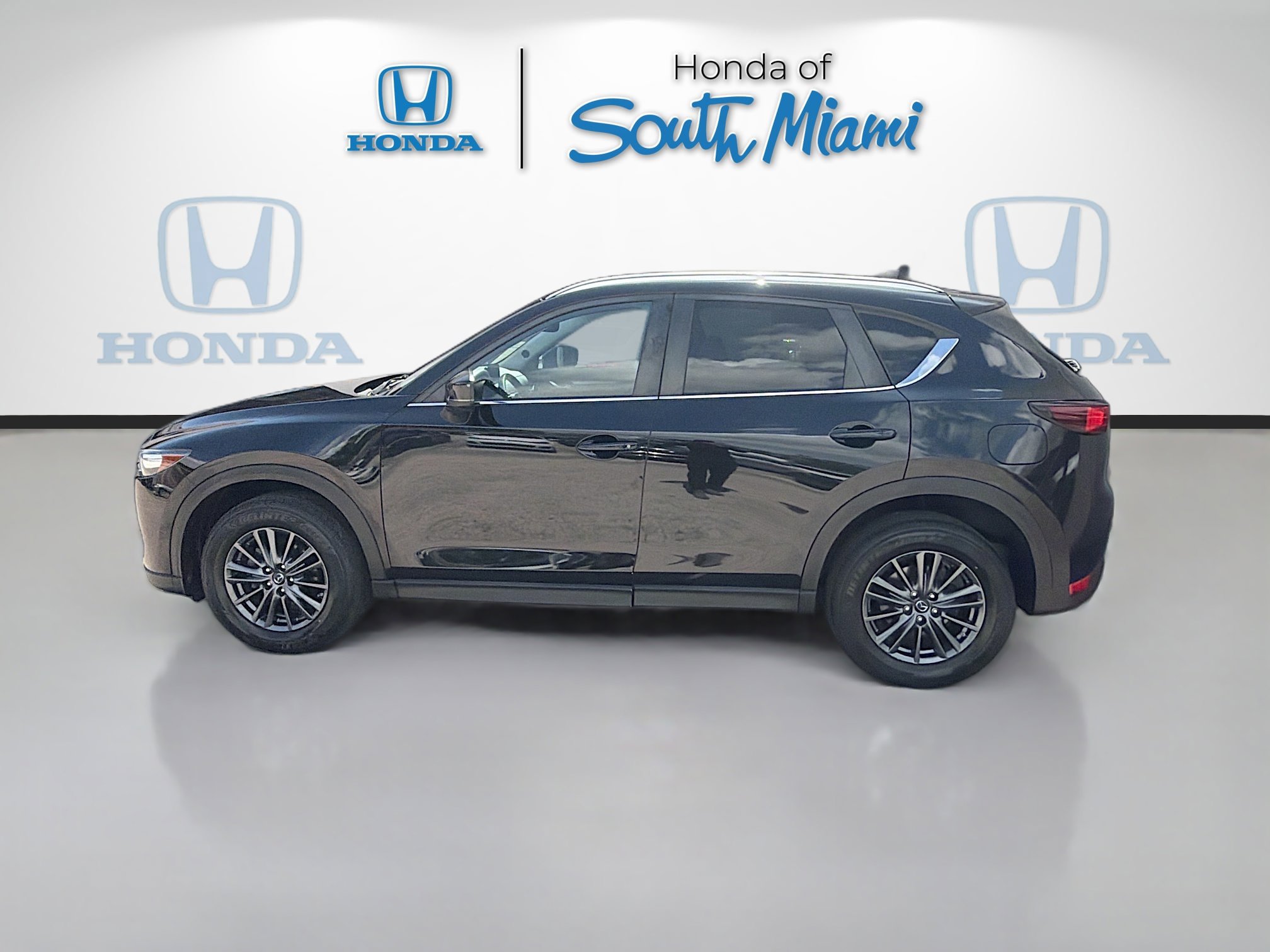 Used 2019 MAZDA CX-5 Touring FWD image 4