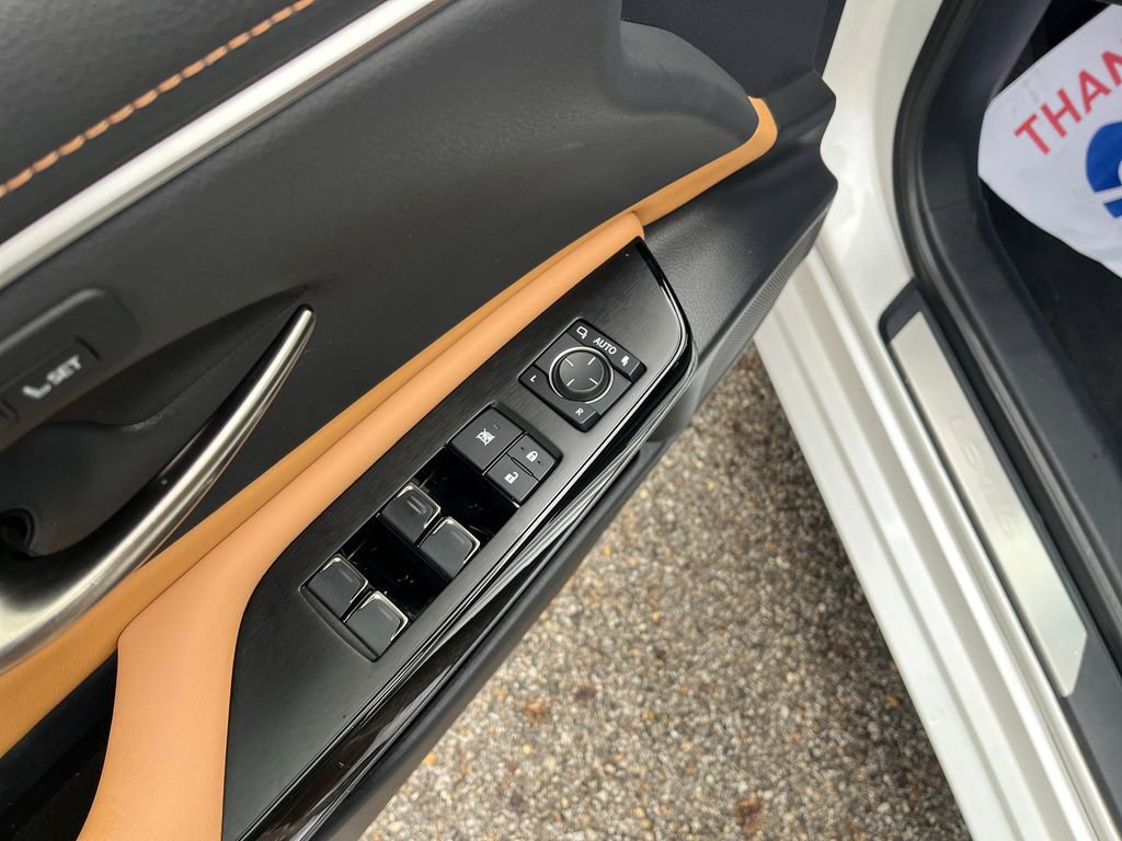 Used 2024 Lexus ES 350 350 image 12