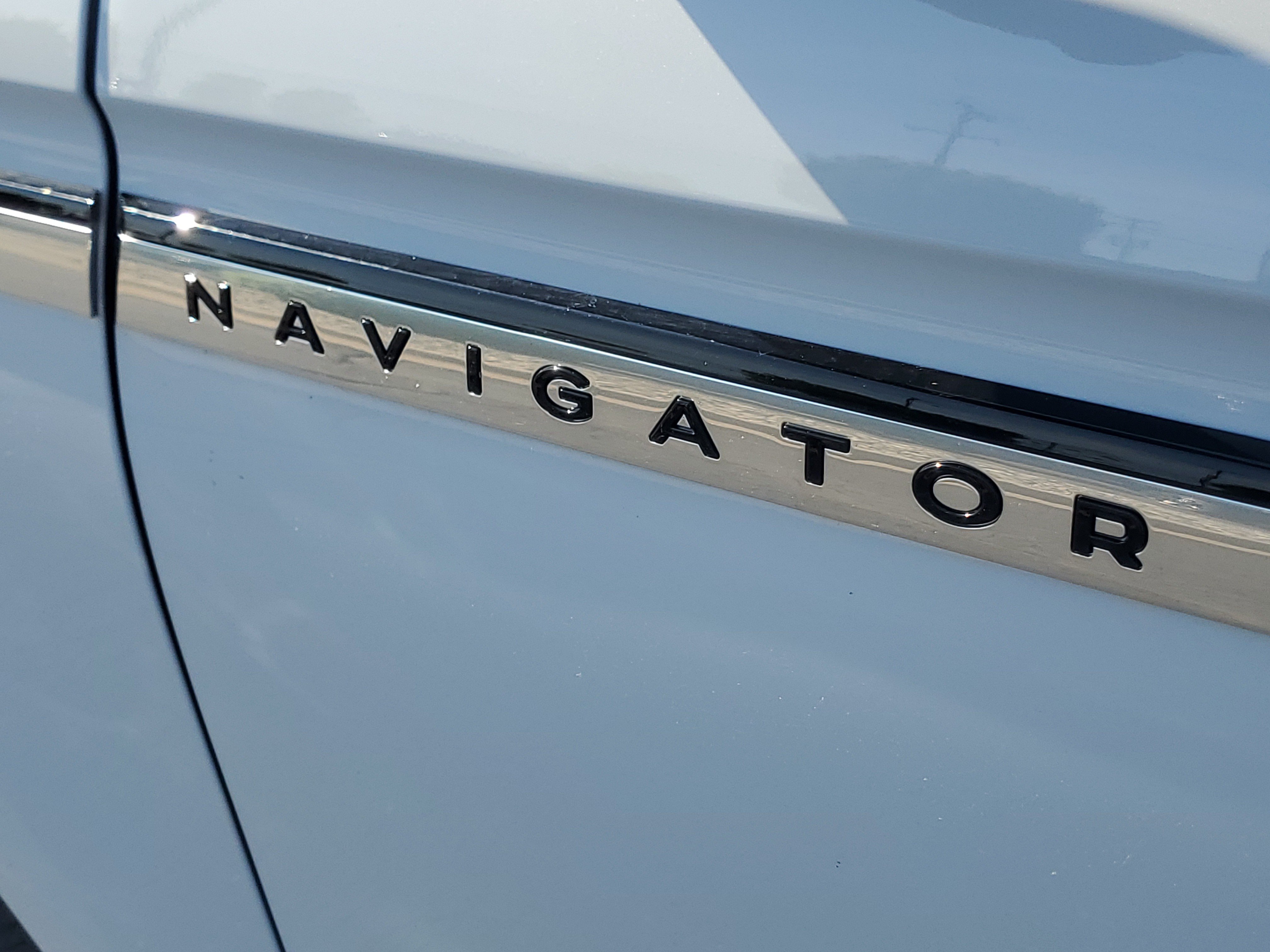 New 2026 Lincoln Navigator Reserve AWD/4WD image 7