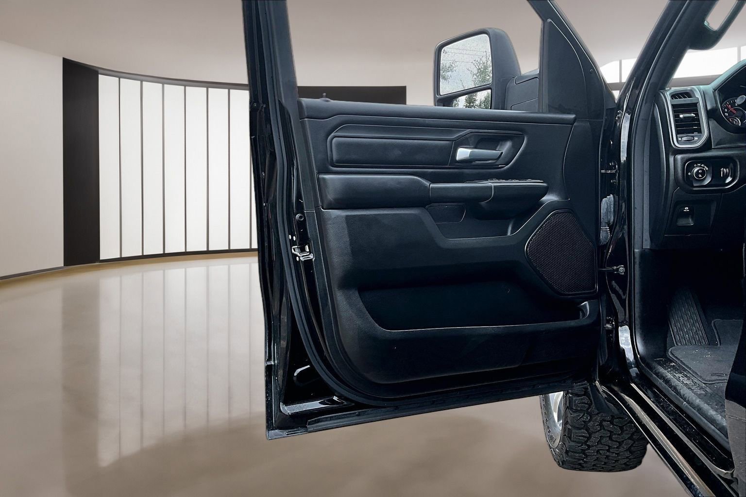 Used 2025 RAM 1500 Tradesman AWD/4WD image 21