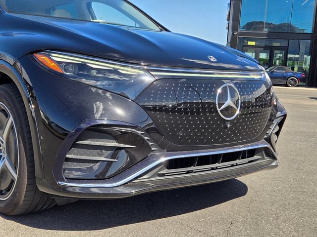 Used 2023 Mercedes-Benz EQS 580 4MATIC SUV image 8