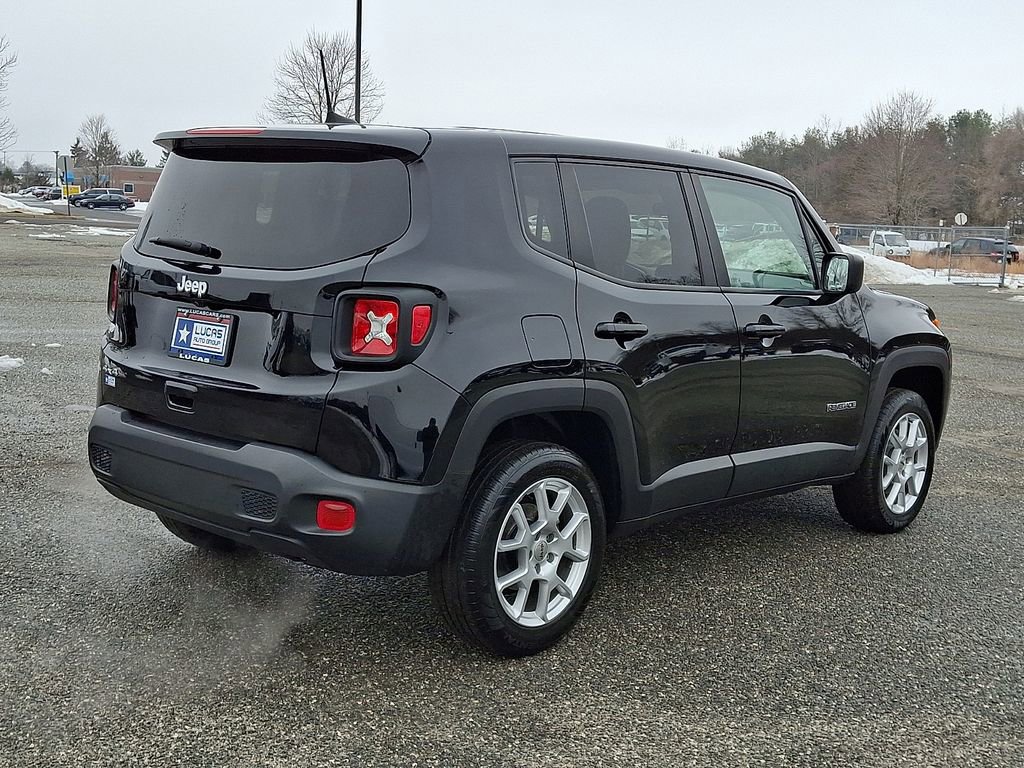 Used 2023 Jeep Renegade Latitude AWD/4WD image 12