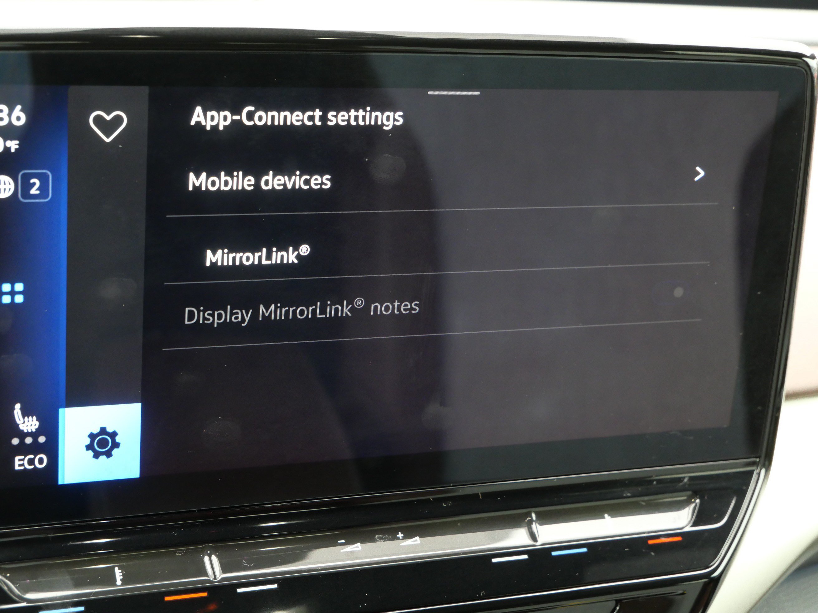 Certified 2023 Volkswagen ID.4 Pro AWD/4WD image 29