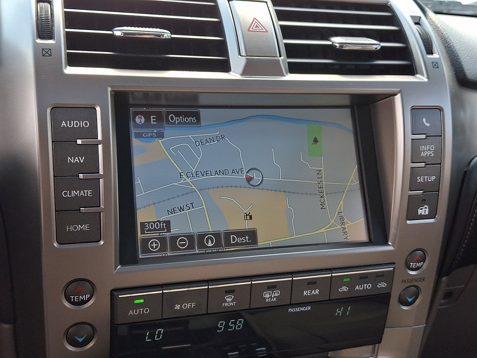 Used 2020 Lexus GX 460 Premium AWD/4WD image 16