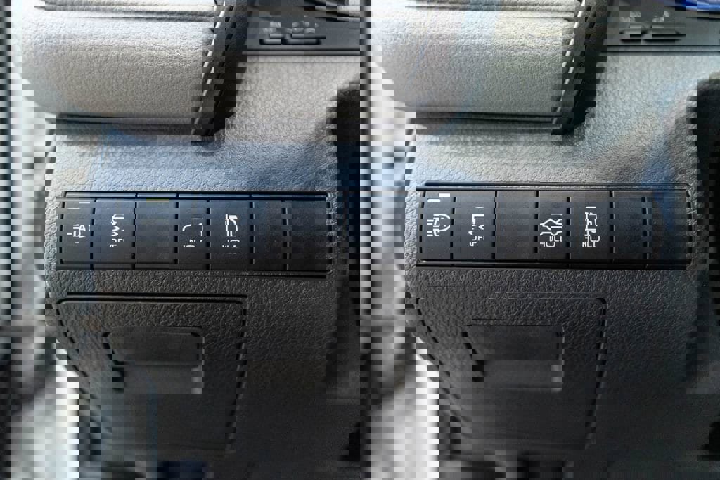 Certified 2022 Toyota Camry SE w/ Carpet Mat Package (TMS) AWD/4WD image 21