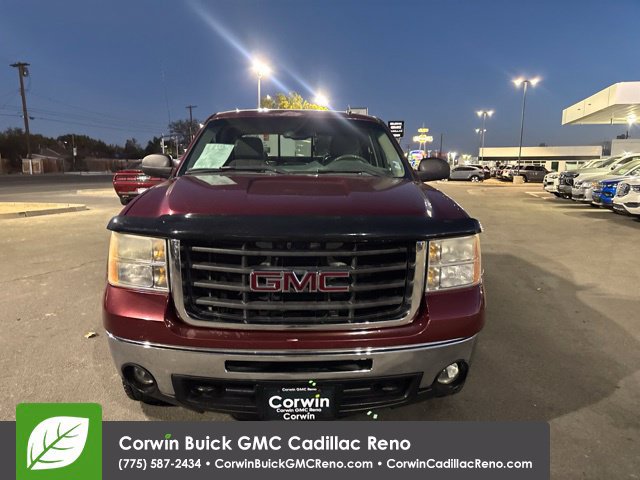Used 2009 GMC Sierra 2500 SLE w/ Convenience Package AWD/4WD image 3