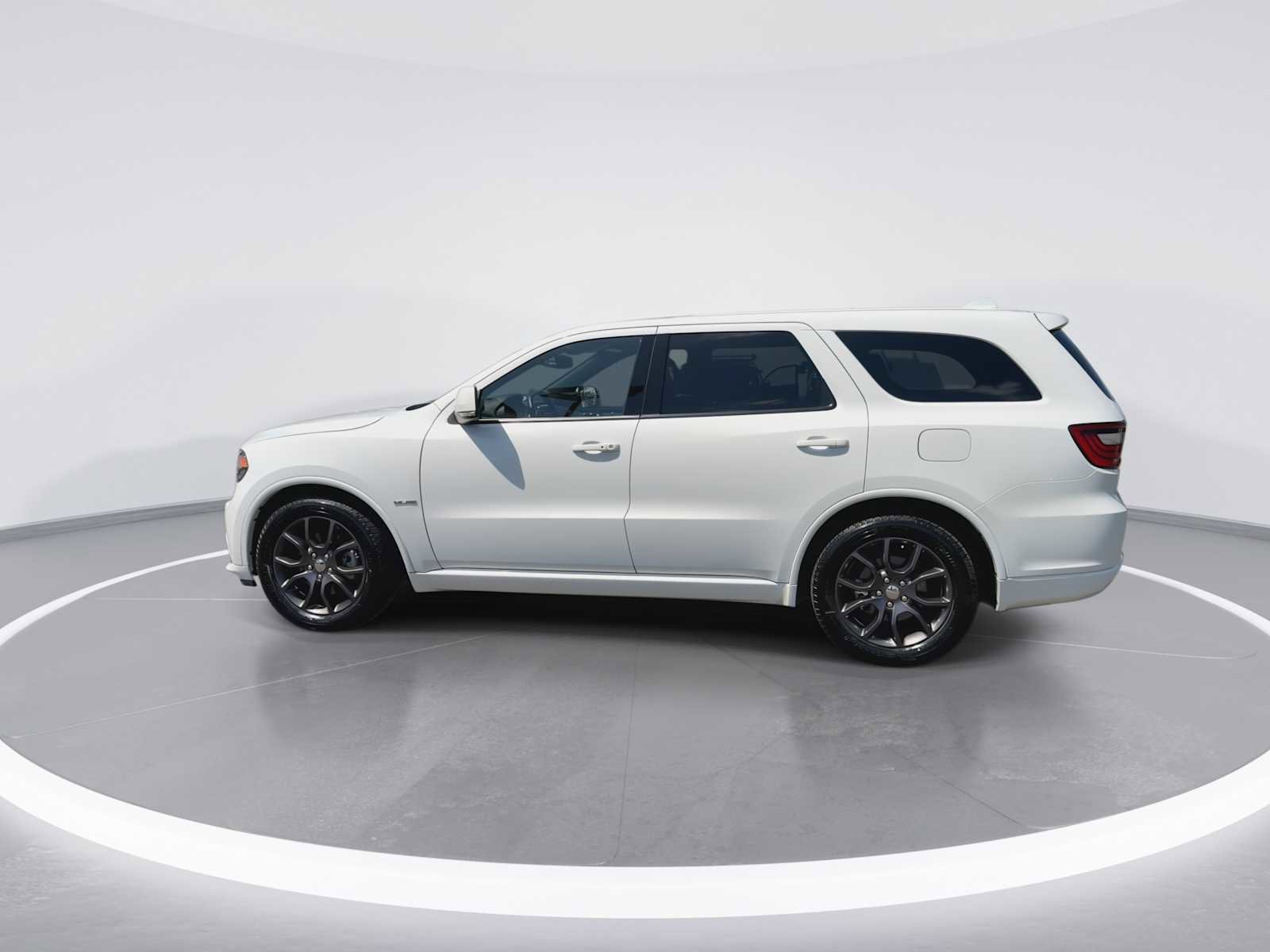 Used 2016 Dodge Durango R/T w/ Technology Group AWD/4WD image 5