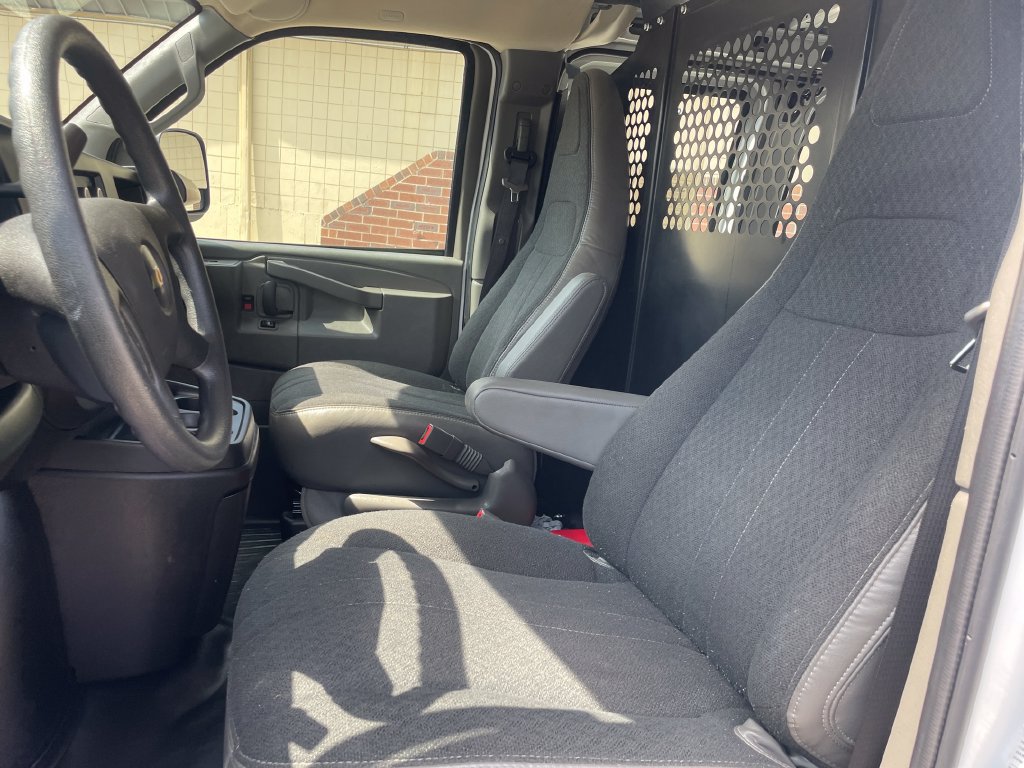 Used 2024 Chevrolet Express 2500 w/ Driver Convenience Package RWD image 9