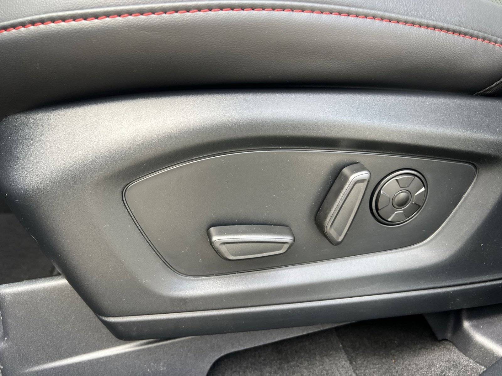 New 2026 Ford Explorer ST w/ Sun And Sound Package image 14