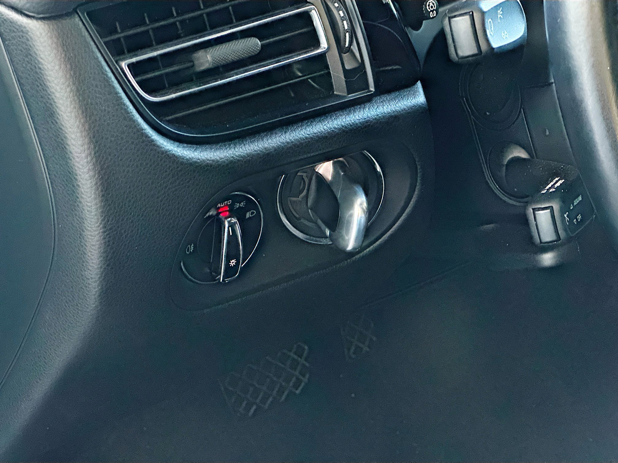 Used 2021 Porsche Macan S image 10