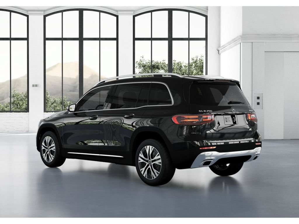 Used 2026 Mercedes-Benz GLB 250 4MATIC image 29