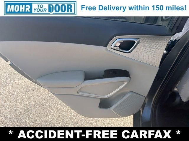 Used 2021 Kia Soul LX FWD image 29