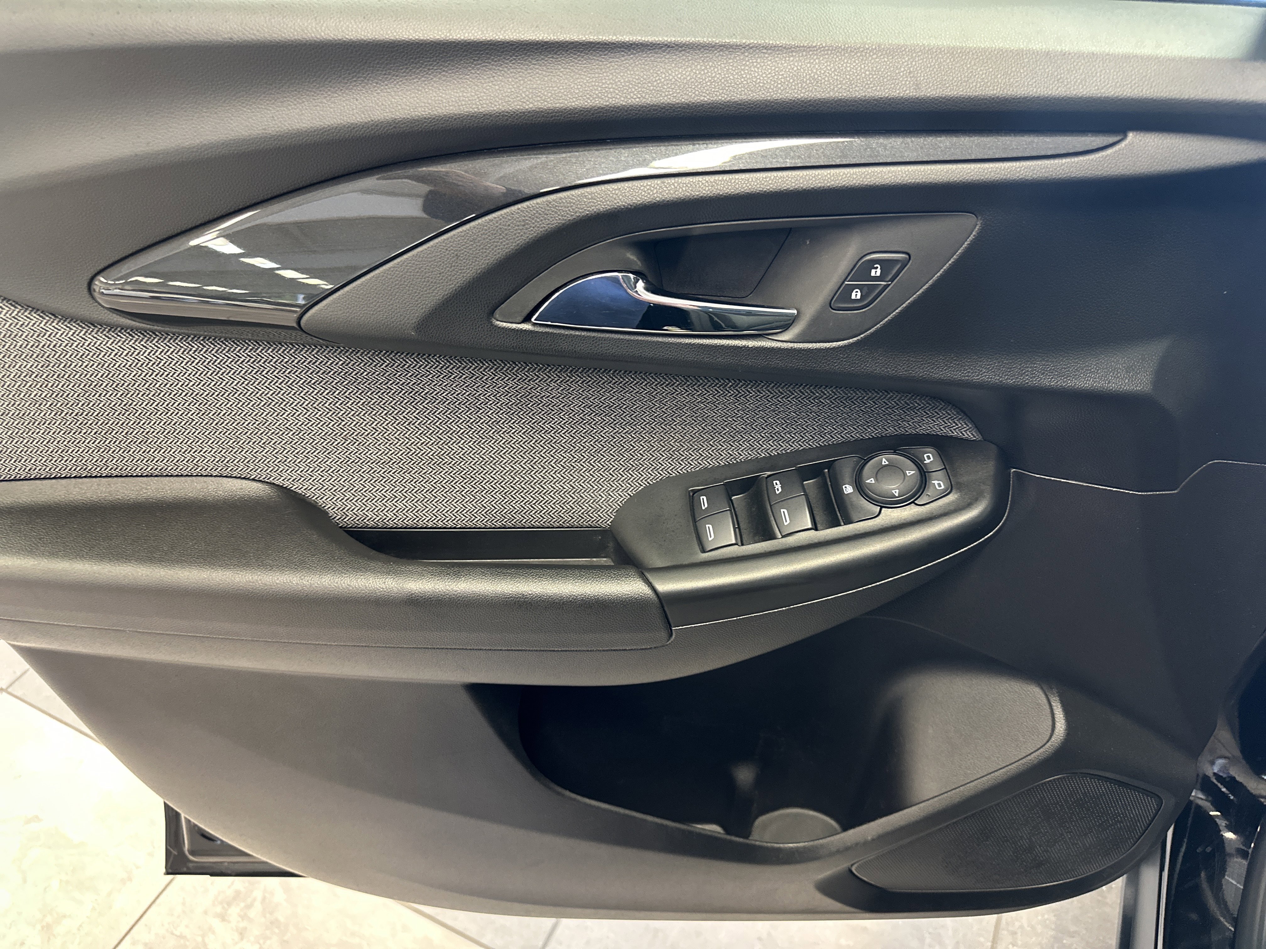 Used 2022 Chevrolet TrailBlazer LT image 20