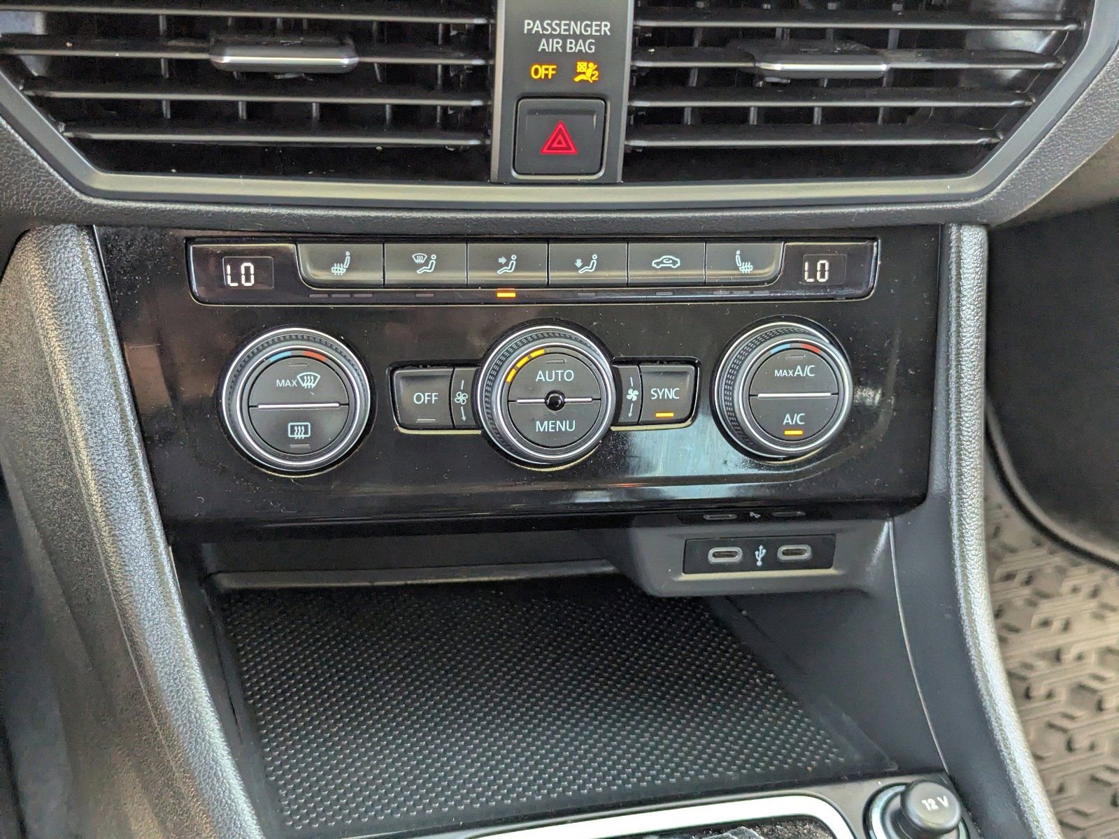 Used 2021 Volkswagen Jetta SE FWD image 27