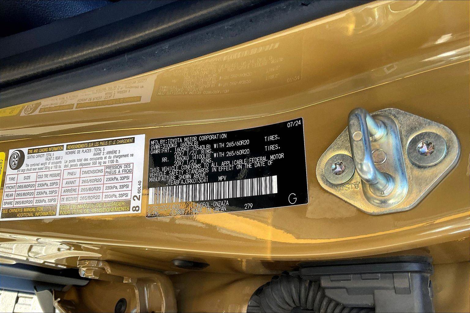 Certified 2024 Toyota Land Cruiser image 33