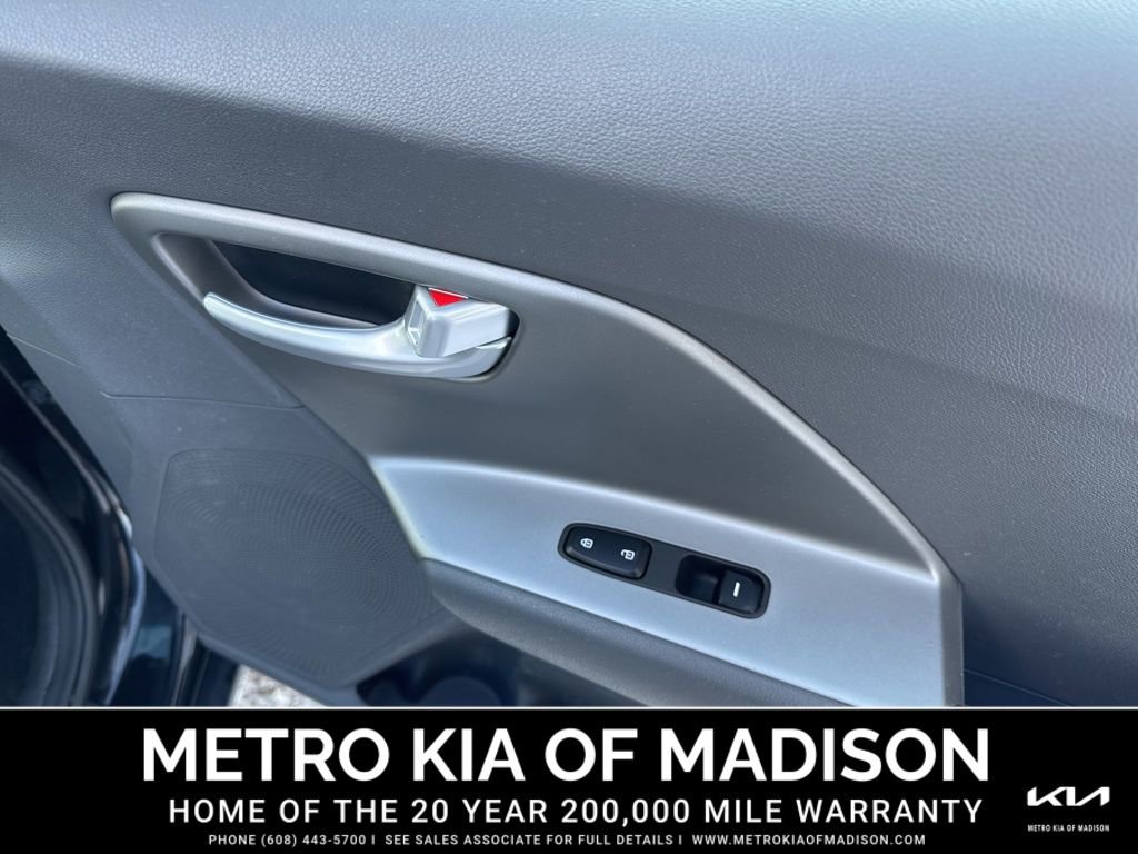 Used 2019 Kia Niro LX image 35